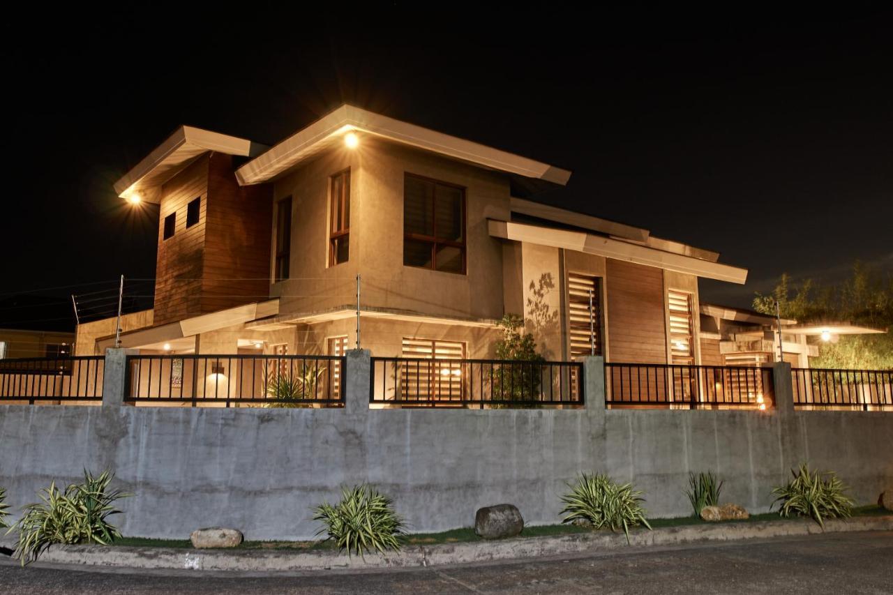 Isla Villa 1 Amazing Waterfall Pool House Near Beach, Bars & Restaurants 막탄 외부 사진