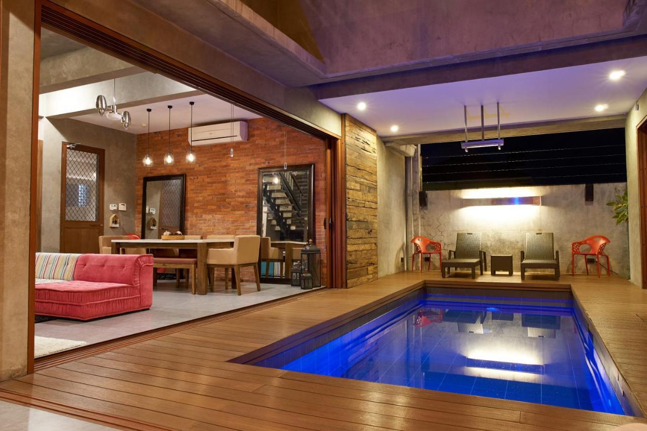 Isla Villa 1 Amazing Waterfall Pool House Near Beach, Bars & Restaurants 막탄 외부 사진